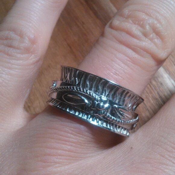 Sterling Silver Spinner Band Ring (size 8) - Picture 10 of 13